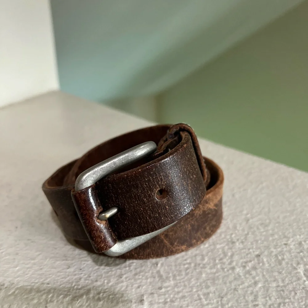 Men supper Distressed brown leather belt  Work Rugged Utility Grunge medium‎